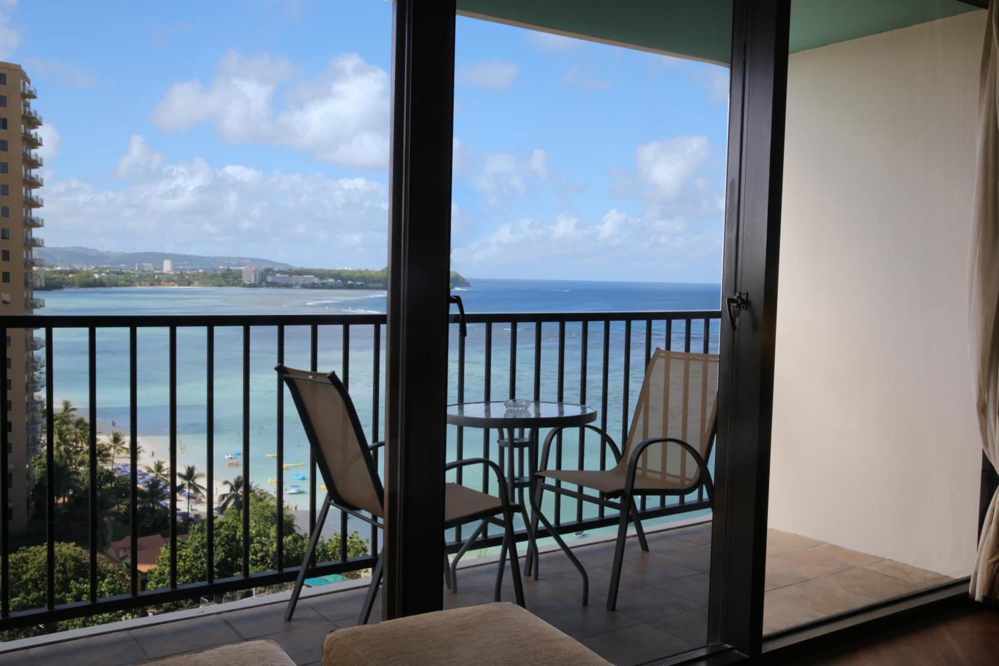 Guam Reef Hotel Tumon Værelse billede