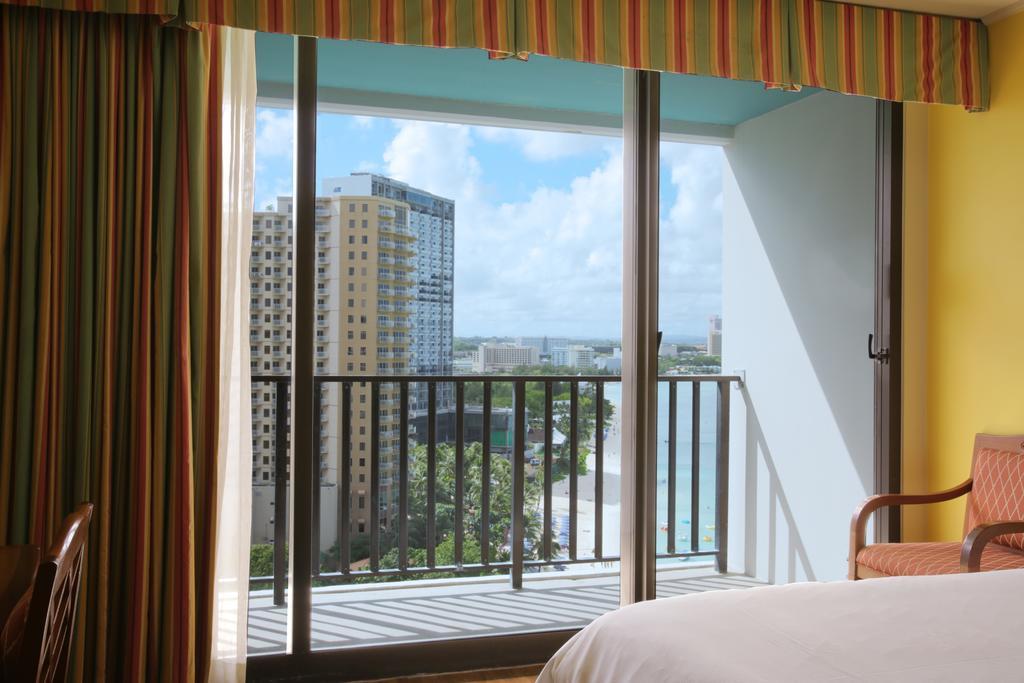 Guam Reef Hotel Tumon Eksteriør billede