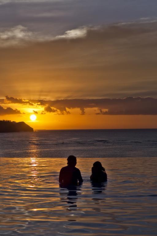 Guam Reef Hotel Tumon Eksteriør billede